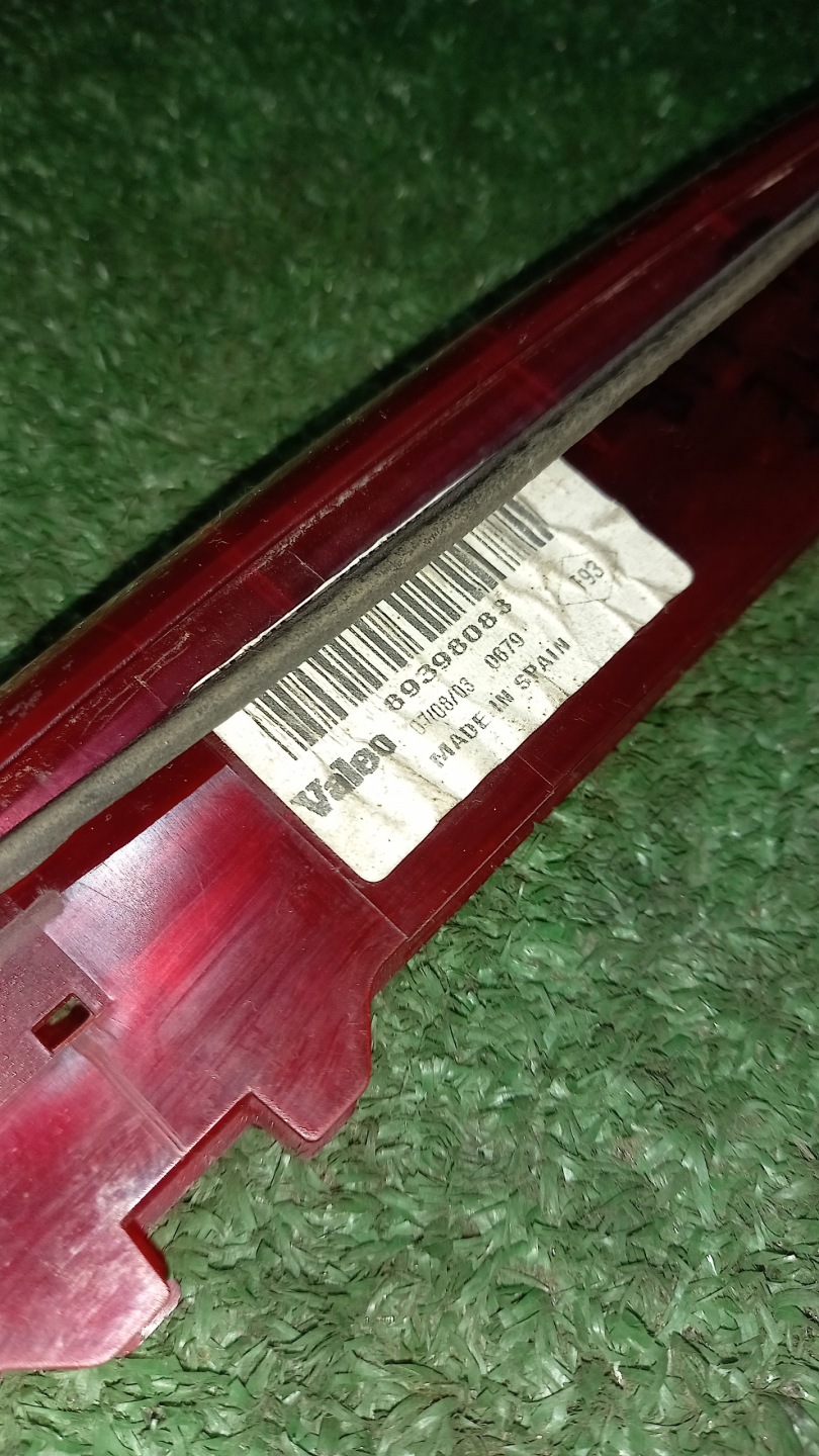 light STOPU RENAULT MEGANE 2 8200073239