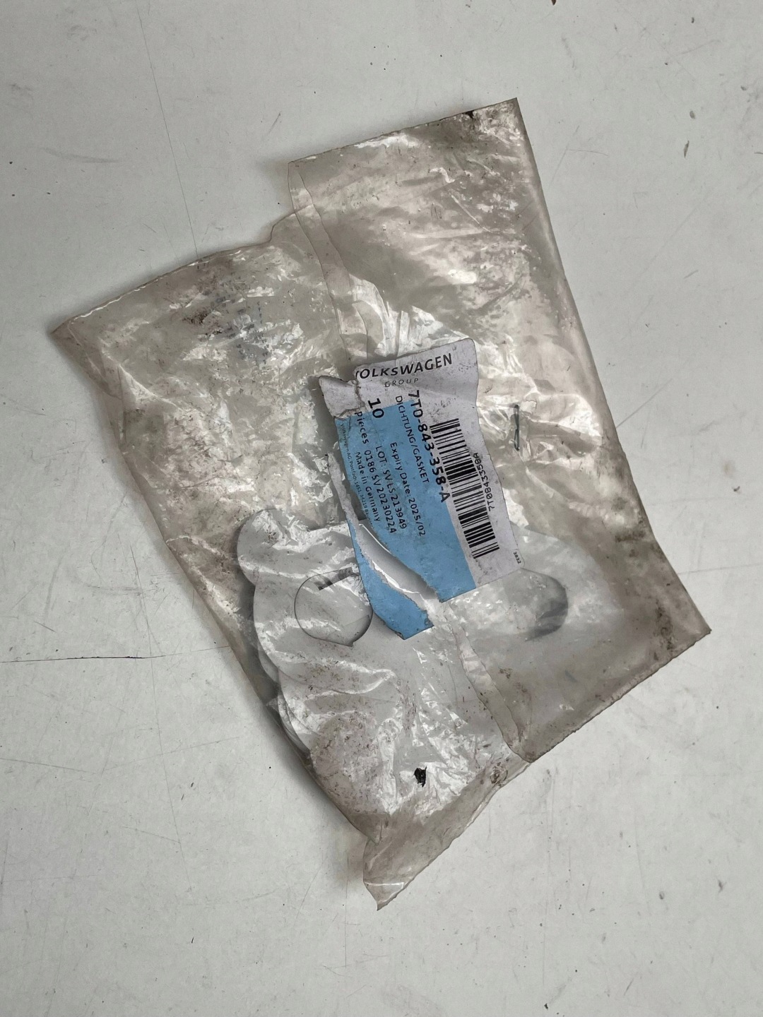 VW AUDI Joint SAMOPRZYLEPNA 7T0843358A CENA ZA SZTUKE !J