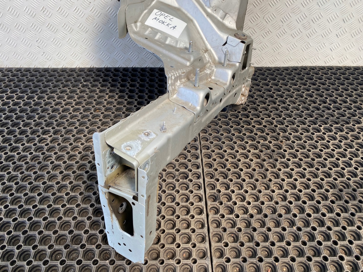 OPEL MOKKA A 12-18 quarter right FARTUCH front