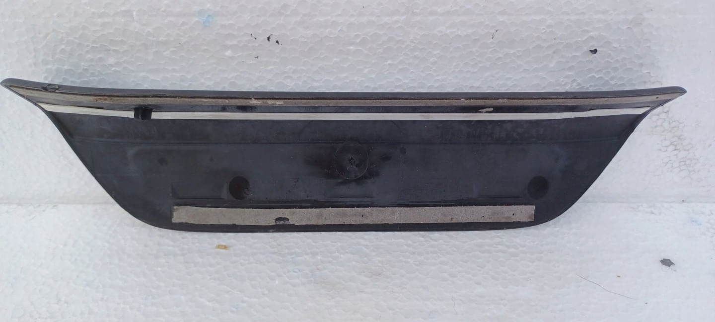 moulding threshold right AUDI Q3 8U 8U0853376A BCDE