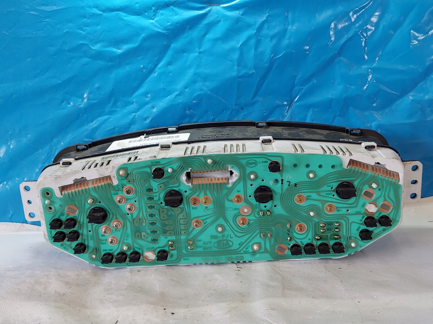 dials clock KIA CARENS II 2.0 CRDI 0K2KC55430