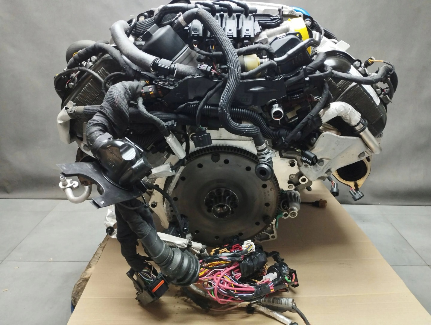 Audi A6 C7 4G 3.0 TFSI engine MOTOR complete CRE as new 38KM