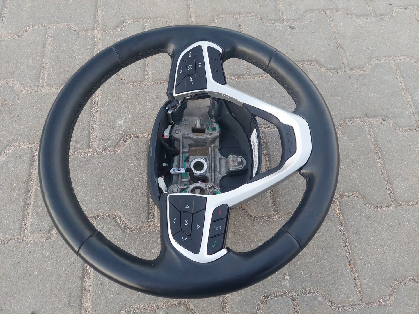 lenkrad MULTIFUNKCJA JEEP CHEROKEE KL