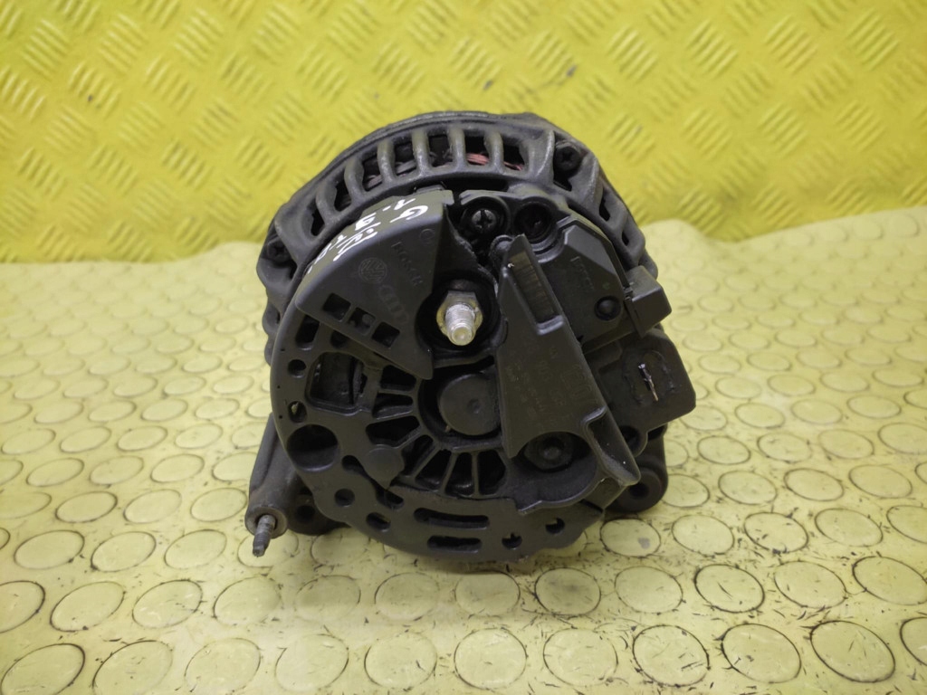 VW GOLF IV 1.9 TDI alternatore 0124515010