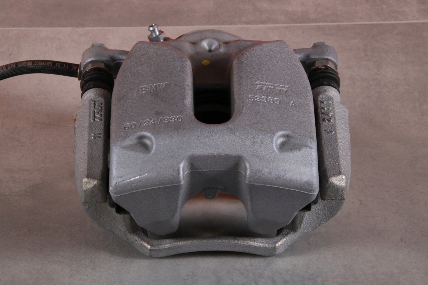 BMW G30 G31 caliper brake left front front 6872799 60/24/330 32 km !!!