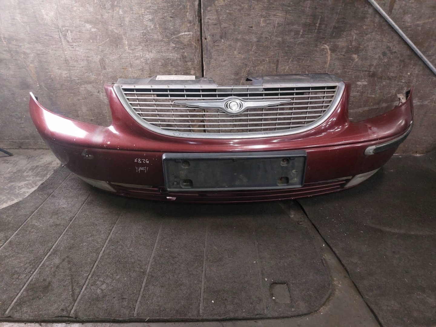 nárazník předek CHRYSLER VOYAGER IV