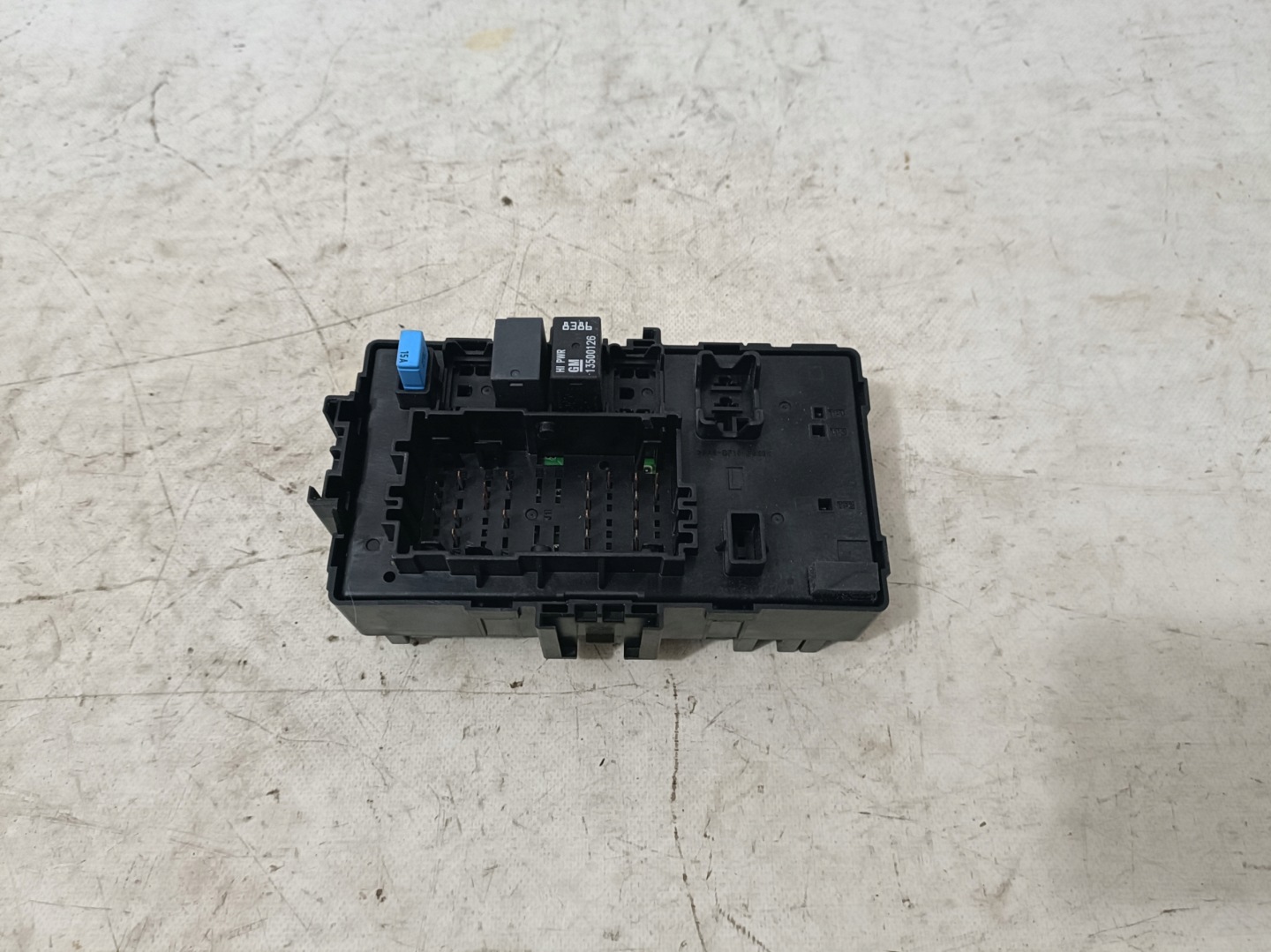 CADILLAC ESCALADE IV 2015 - 6.2 V8 Module fusibles 23200663