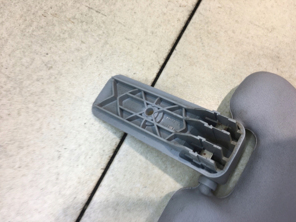 Blende Abdeckung PRZECIWSLONECZNA MERCEDES VANEO W414