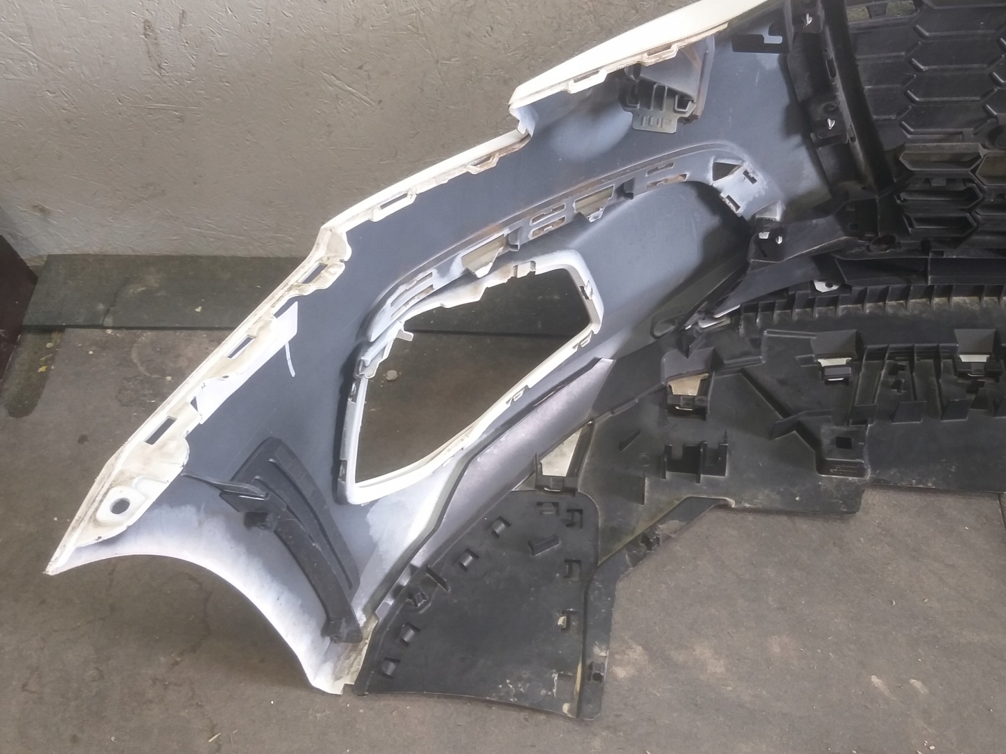 nárazník předek AUDI A3 8Y 20