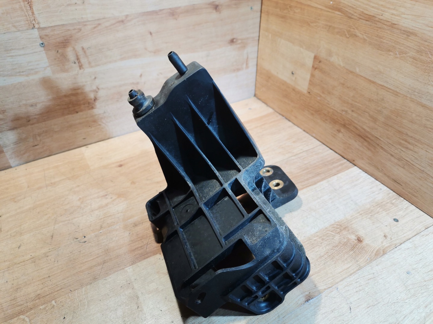 Support plaque pompy ABS OPEL ZAFIRA TOURER C (P12) 13347074