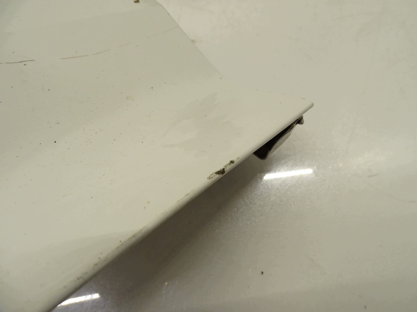 klappe WKEWU des kraftstoffsbehälters VW CRAFTER II 7C0809905B