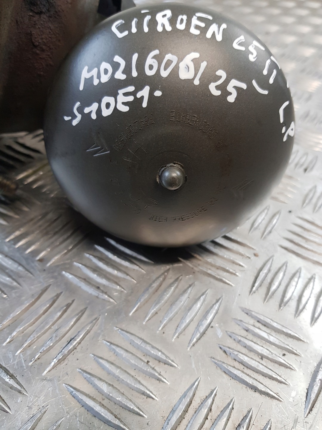 shock absorber HYDRAULICZNY GRUSZKA left front 9642090680 CITROEN C5 II 03R