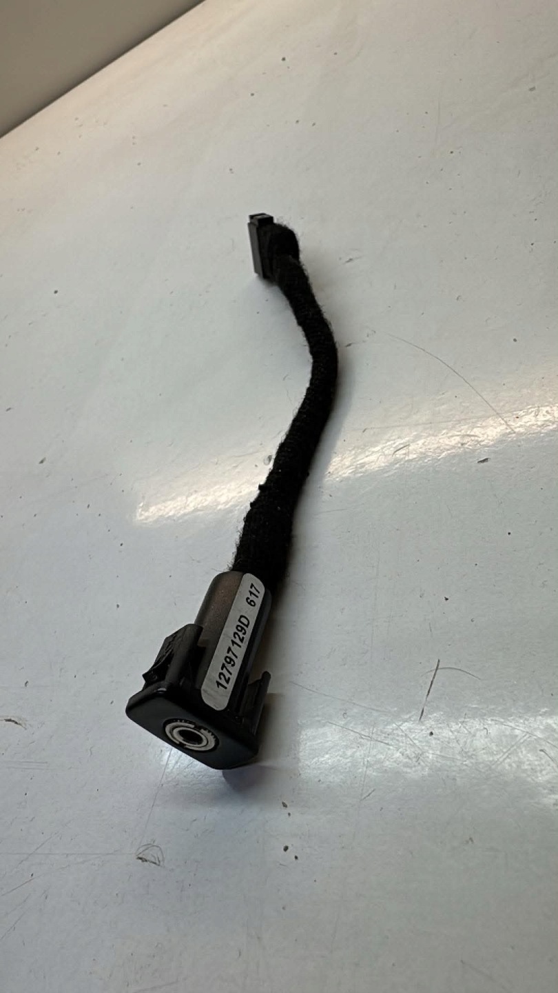 prijenos kabel AUX SAAB 93 9-3 03-06r 12797129