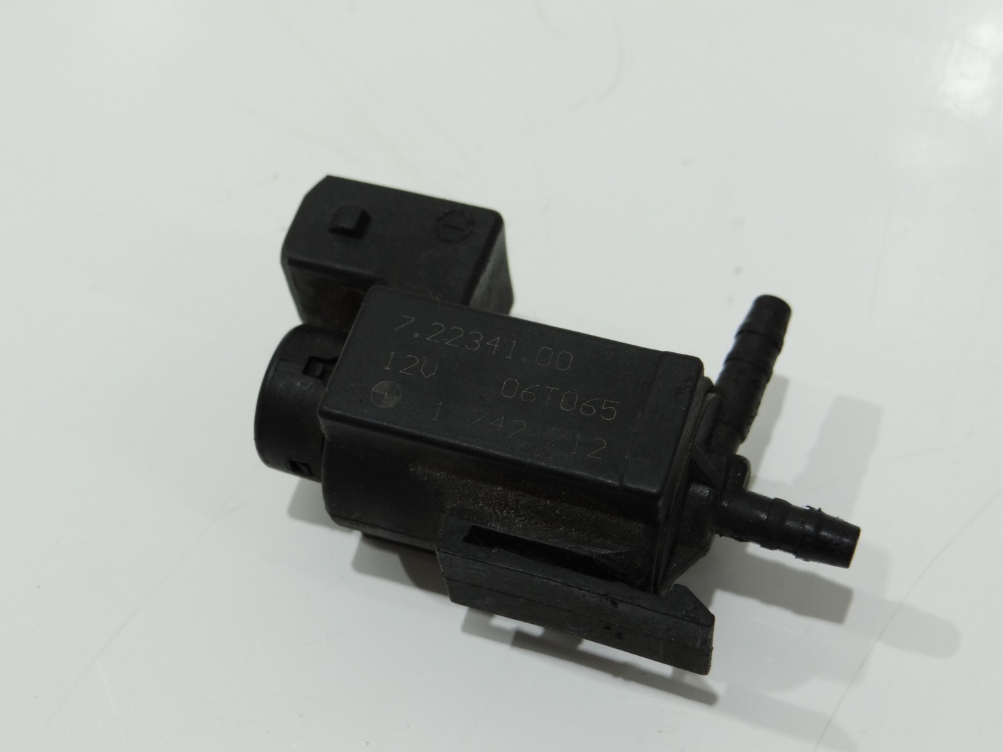 Sensor Unterdruck BMW 5 E60 E61 3.0D 1742712 (4614800)