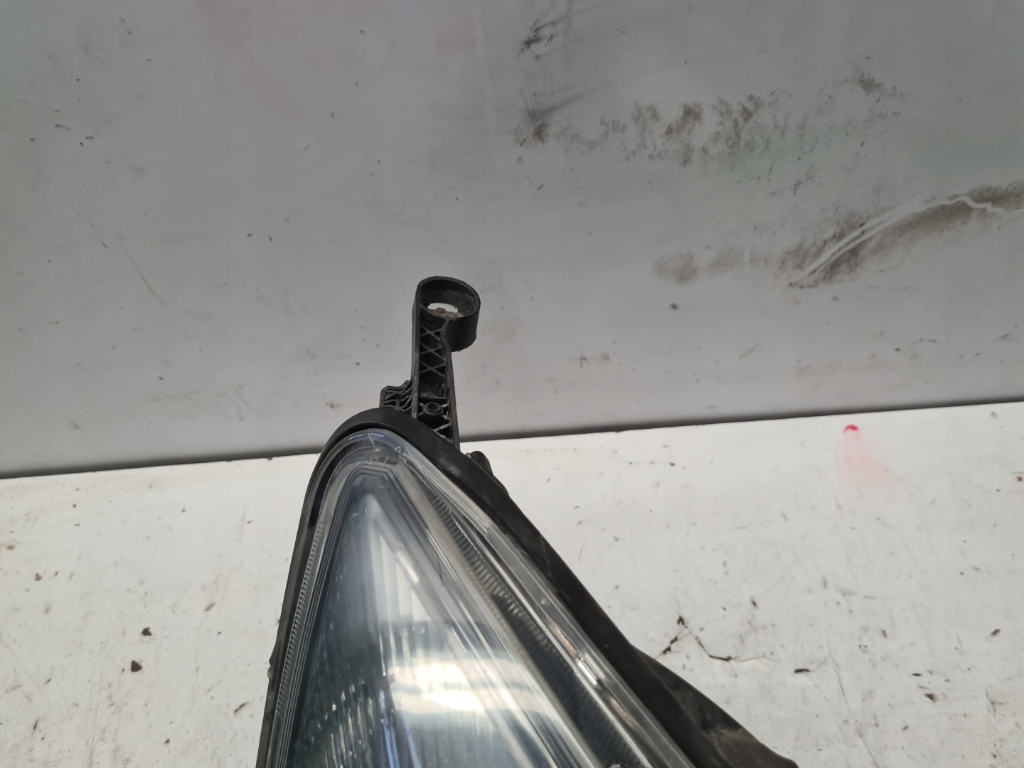 OPEL ASTRA J LIFT REFLEKTOR light right front right CIEMNA ANGLIK UK