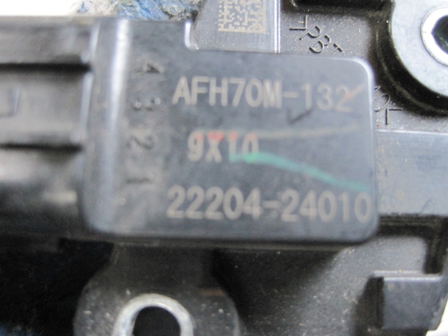 flow meter TOYOTA LEXUS 22204-24010