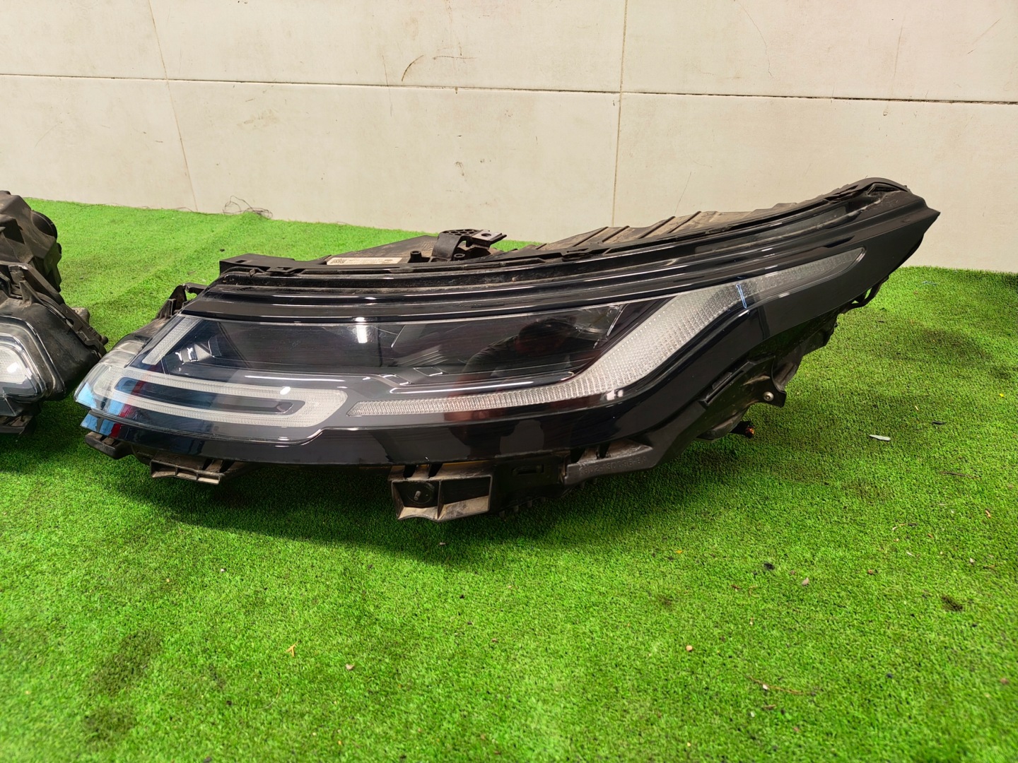 RANGE ROVER EVOQUE L551 light front MID LED K8D2-13W029-EF K8D2-13W030-EF