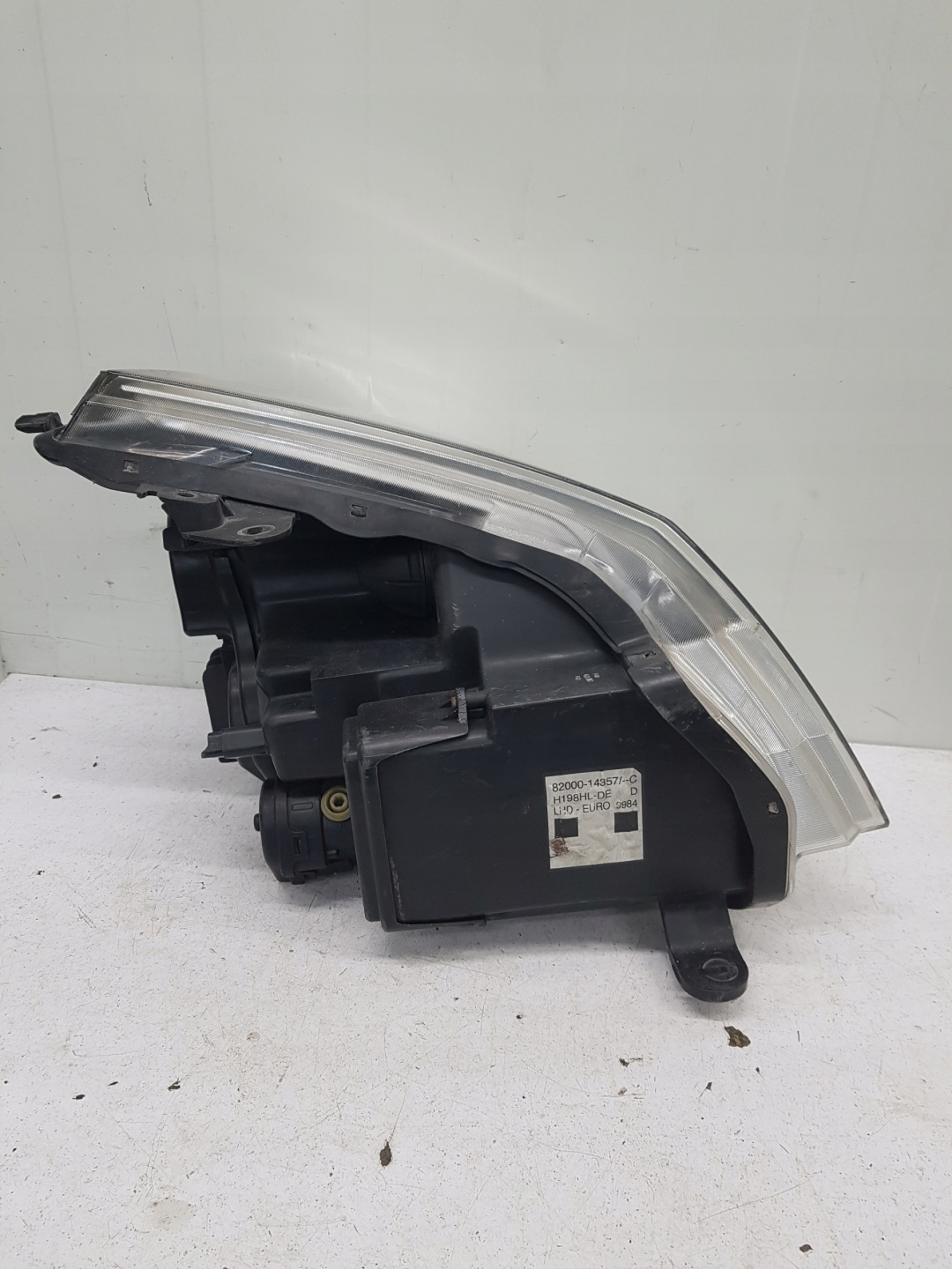 light left front RENAULT VELSATIS 82000-14357/--C