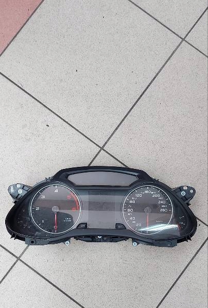 dials 8K0920900D AUDI A4 B8 2.0 TDI