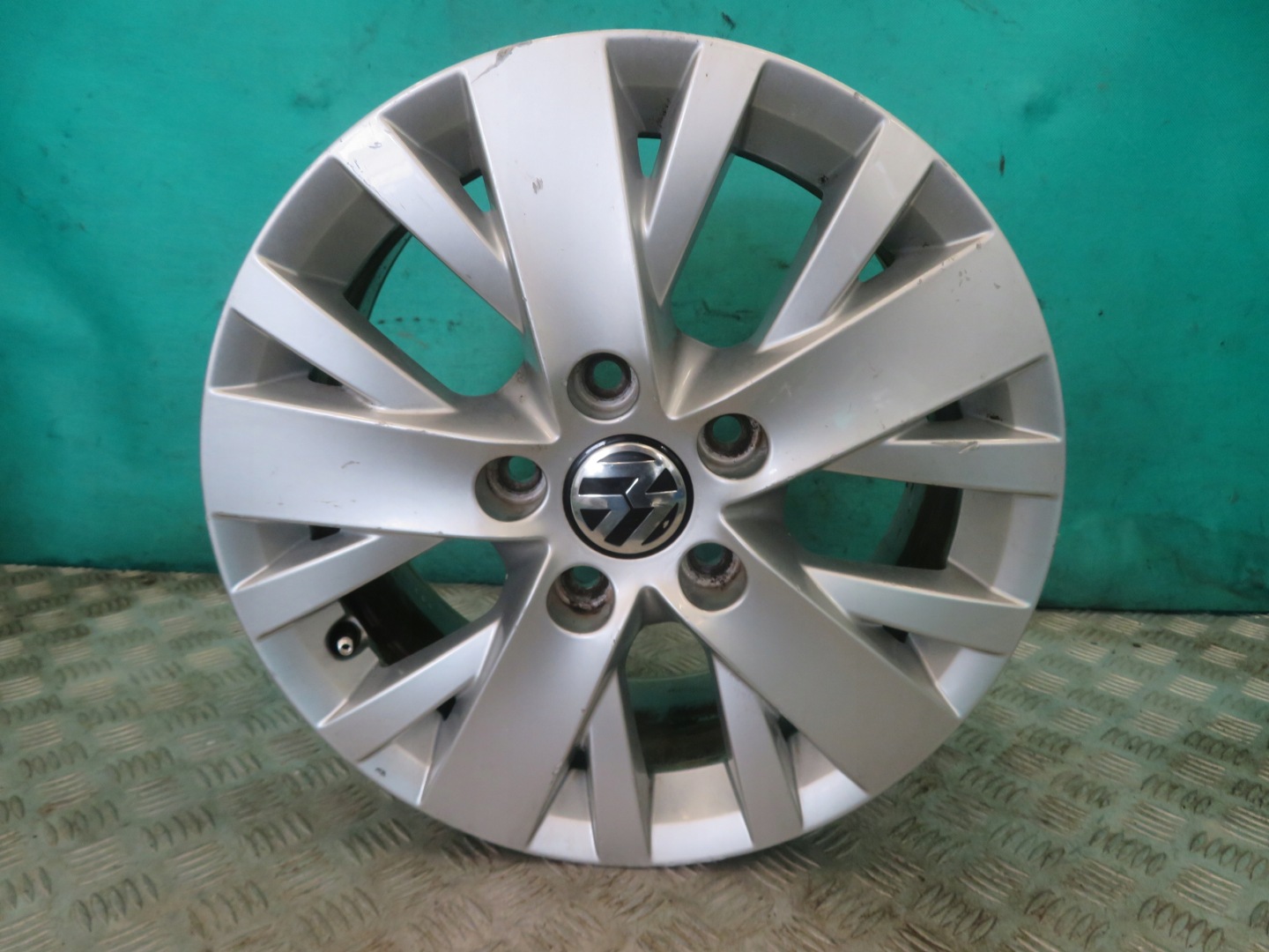 disk hliníkový VW T5 T6 7E0601025F 16 5x120 6.5J ET 51