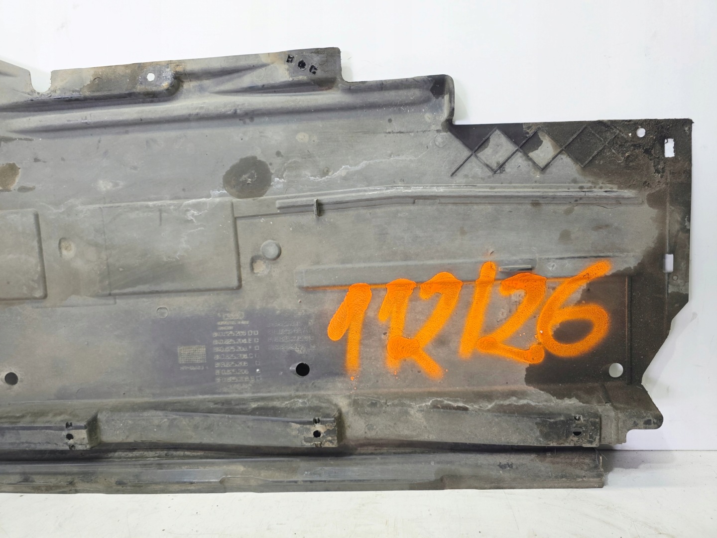 cover chassis right DUZA AUDI A5 8F CABRIO 8F0825208 112/26