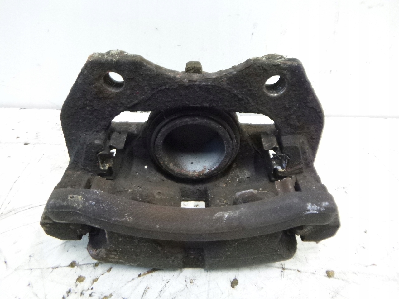 caliper brake front right Nissan Primera P12 1.8 02-07r.