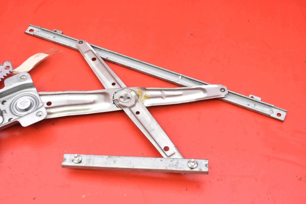 window regulator right front EU 5713A086 CITROEN C-CROSSER 07-13