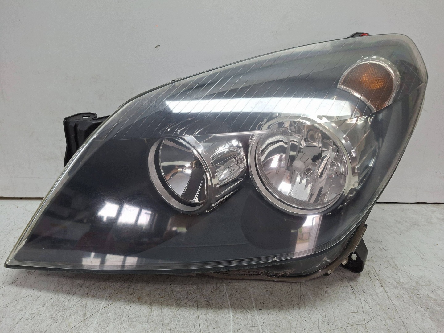 Licht vorne links OPEL ASTRA H 2004