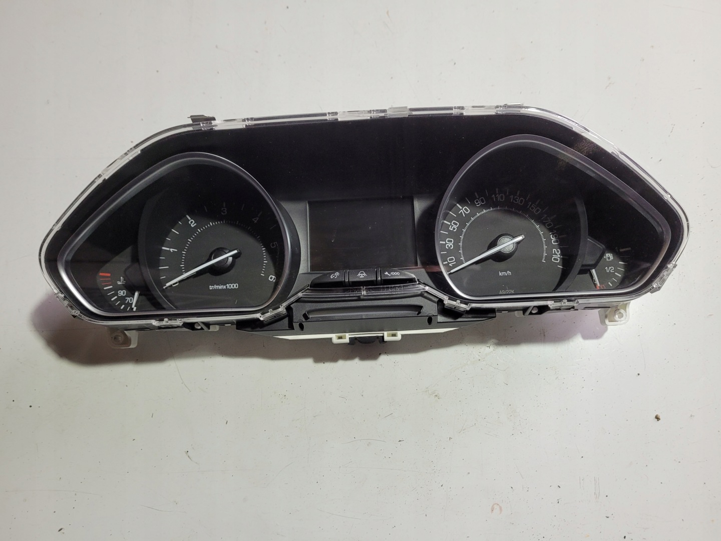 dials dials PEUGEOT 208 and 1 9805969180
