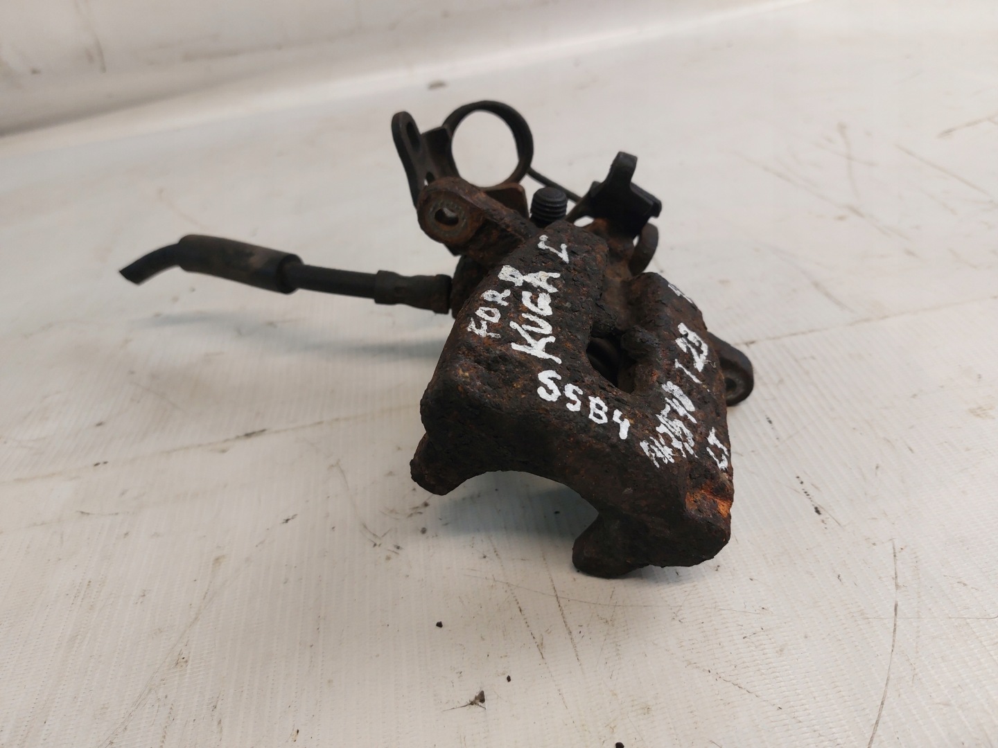 caliper brake left rear part FORD KUGA and 2.0TDCI