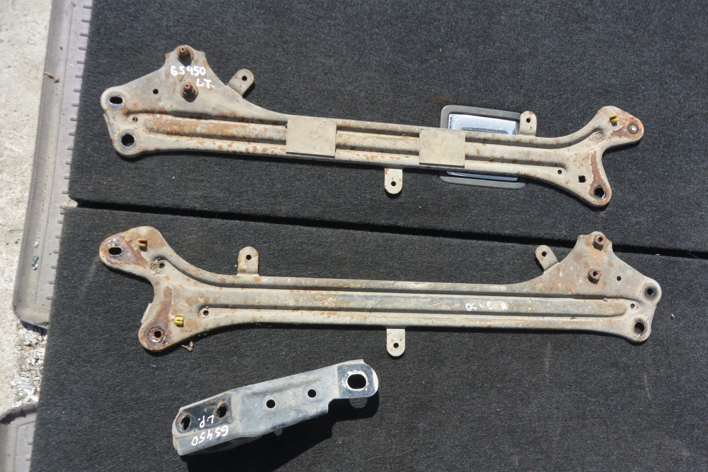 console POPRZECZKA bracket OSLON chassis KPL LEXUS GS III 450H