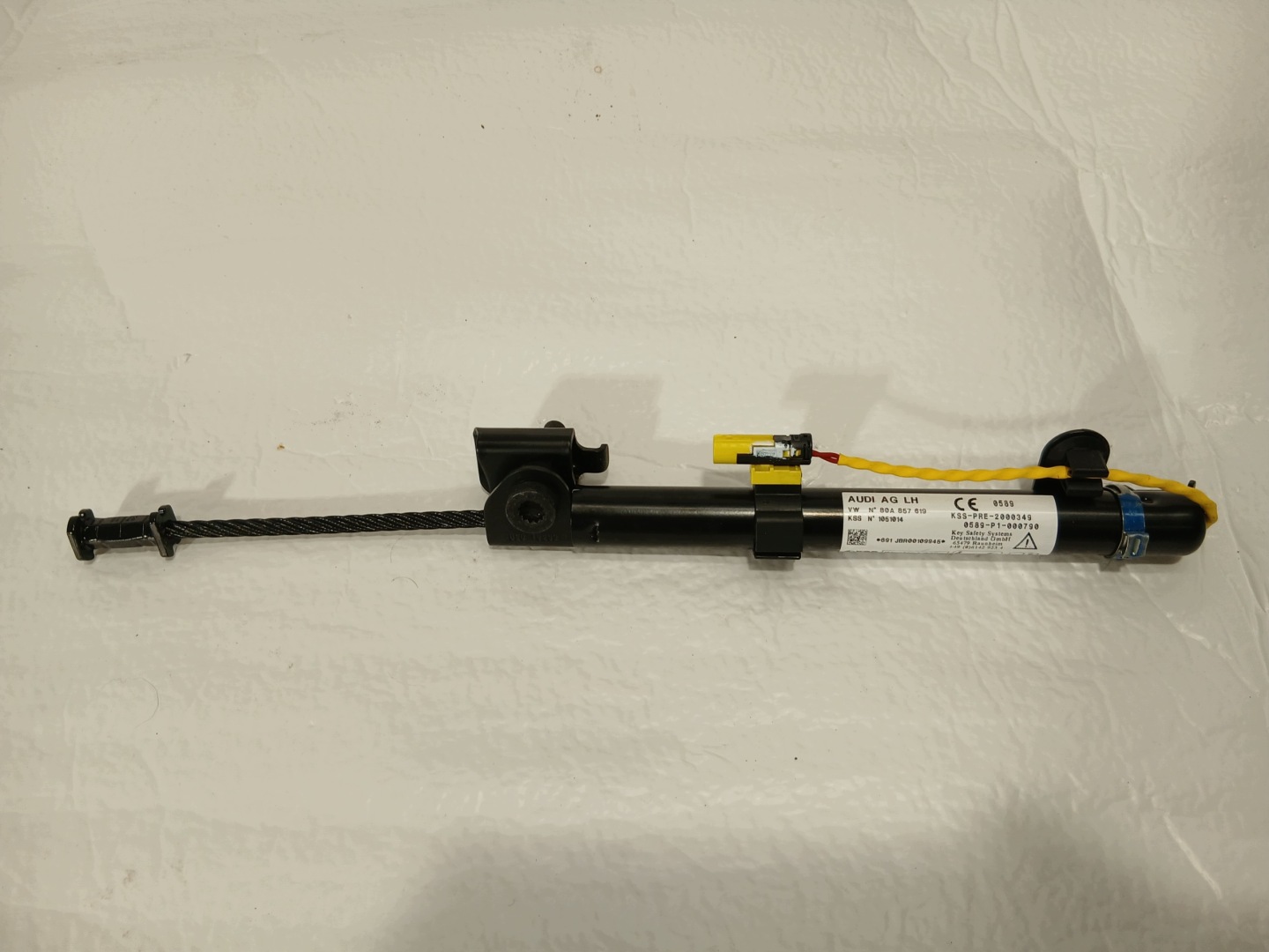 AUDI Q5 80A gurtstraffer sicherheits links 80A857619