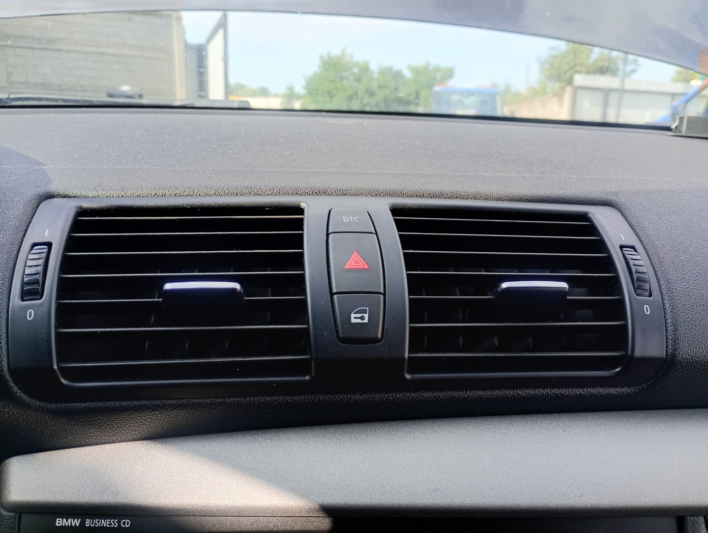 grid air conditioning devices air central BMW 1 and E87 04-11