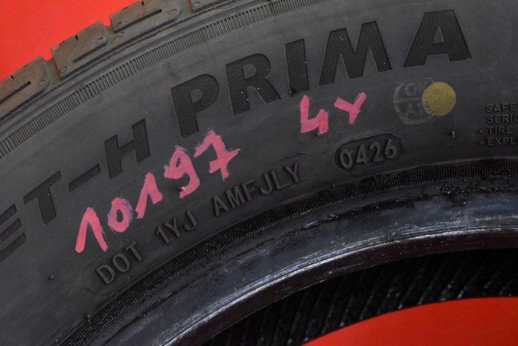 tyre tyres 2 SZT DYNAMO LATO 185/65/15 26R