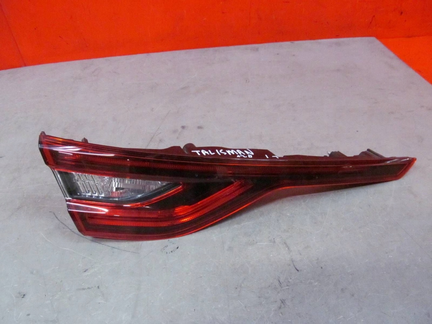 RENAULT TALISMAN sedan 15- light bonnet boot left rear part rear 265552154R