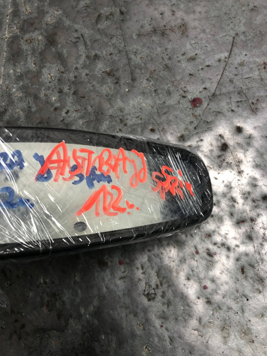 spiegel innen 5 PIN OPEL ASTRA J 13581081