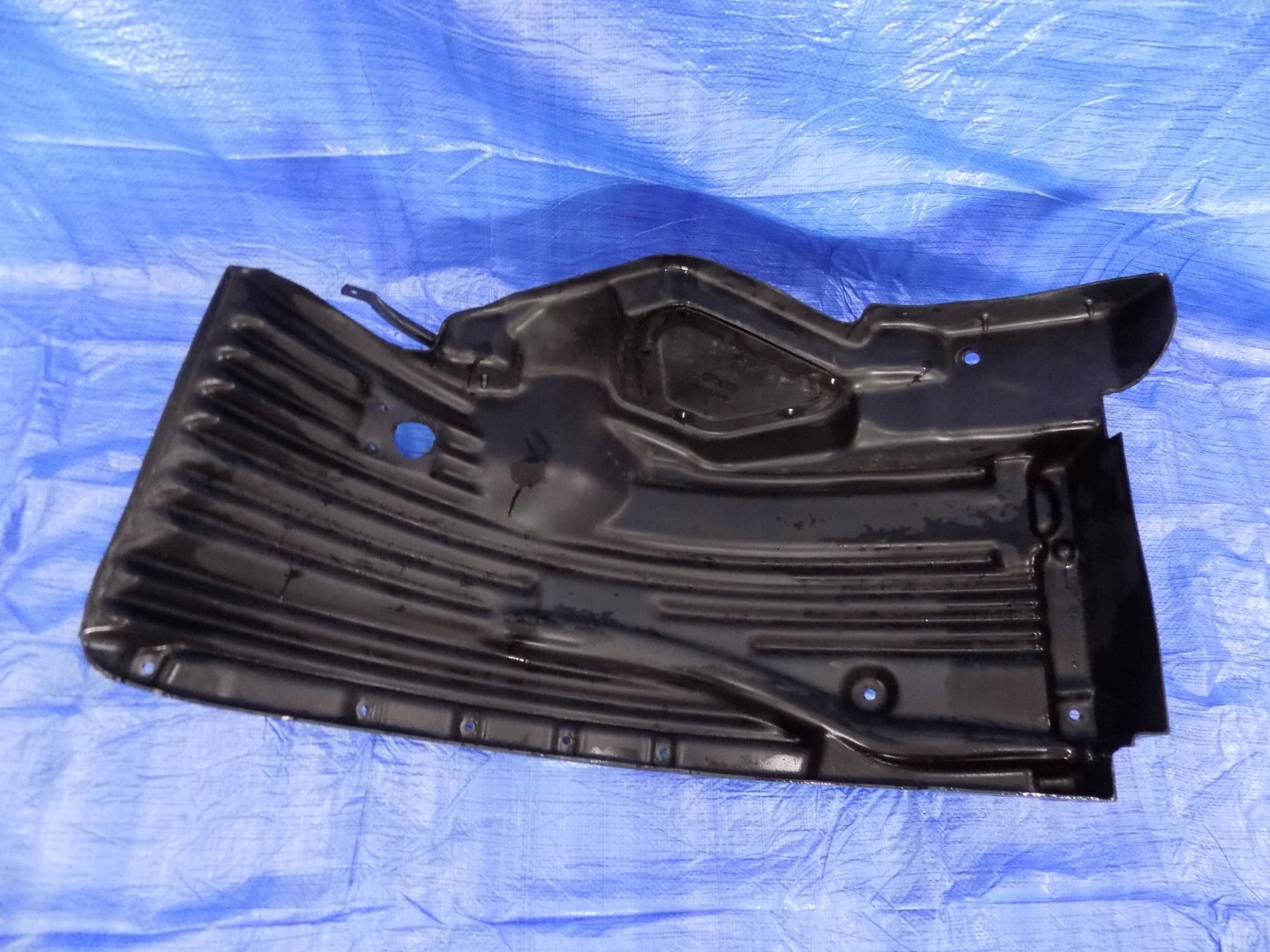 mudguard right front right MAN TGL 10.180 2007R
