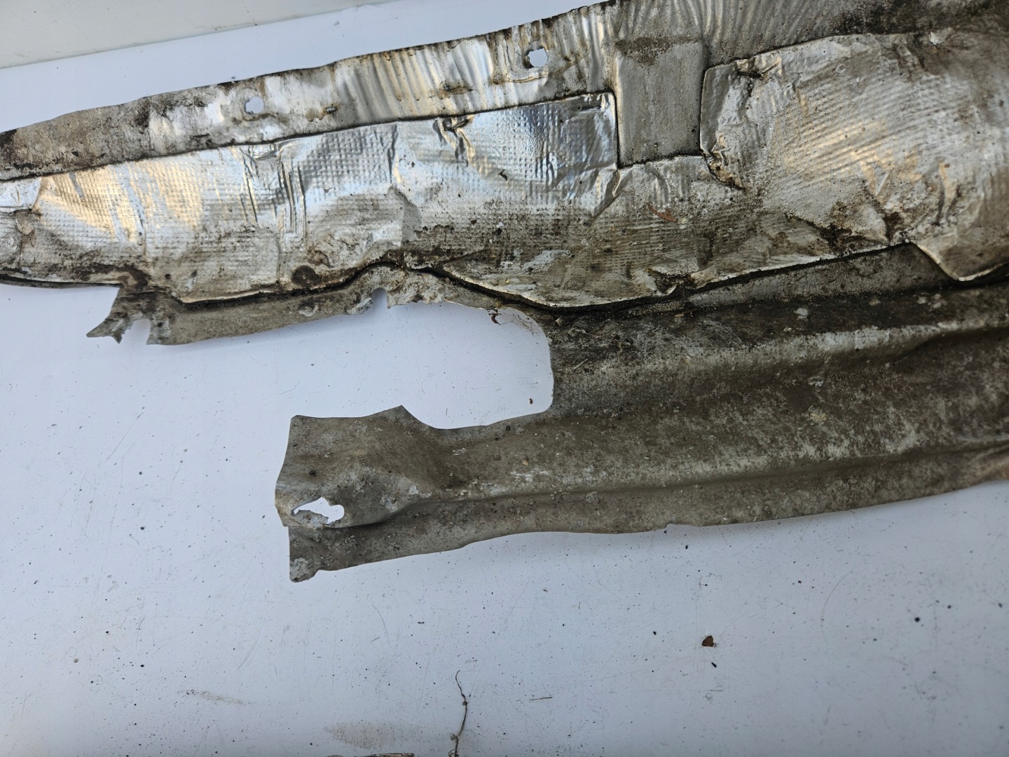Blende Abdeckung TERMICZNA Blende Abdeckung TERMICZNE TUNELU AUDI V8 D11 AUTOMAT