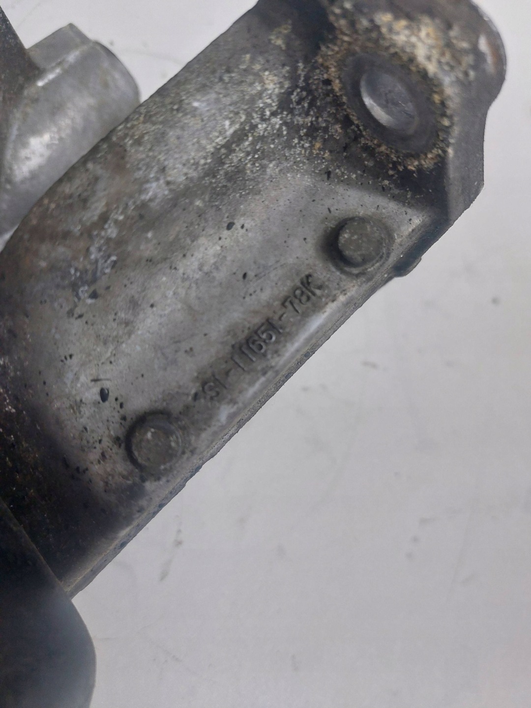 SUZUKI GRAND VITARA II 2.4 BENZ 06-16r airbag console engine mount right