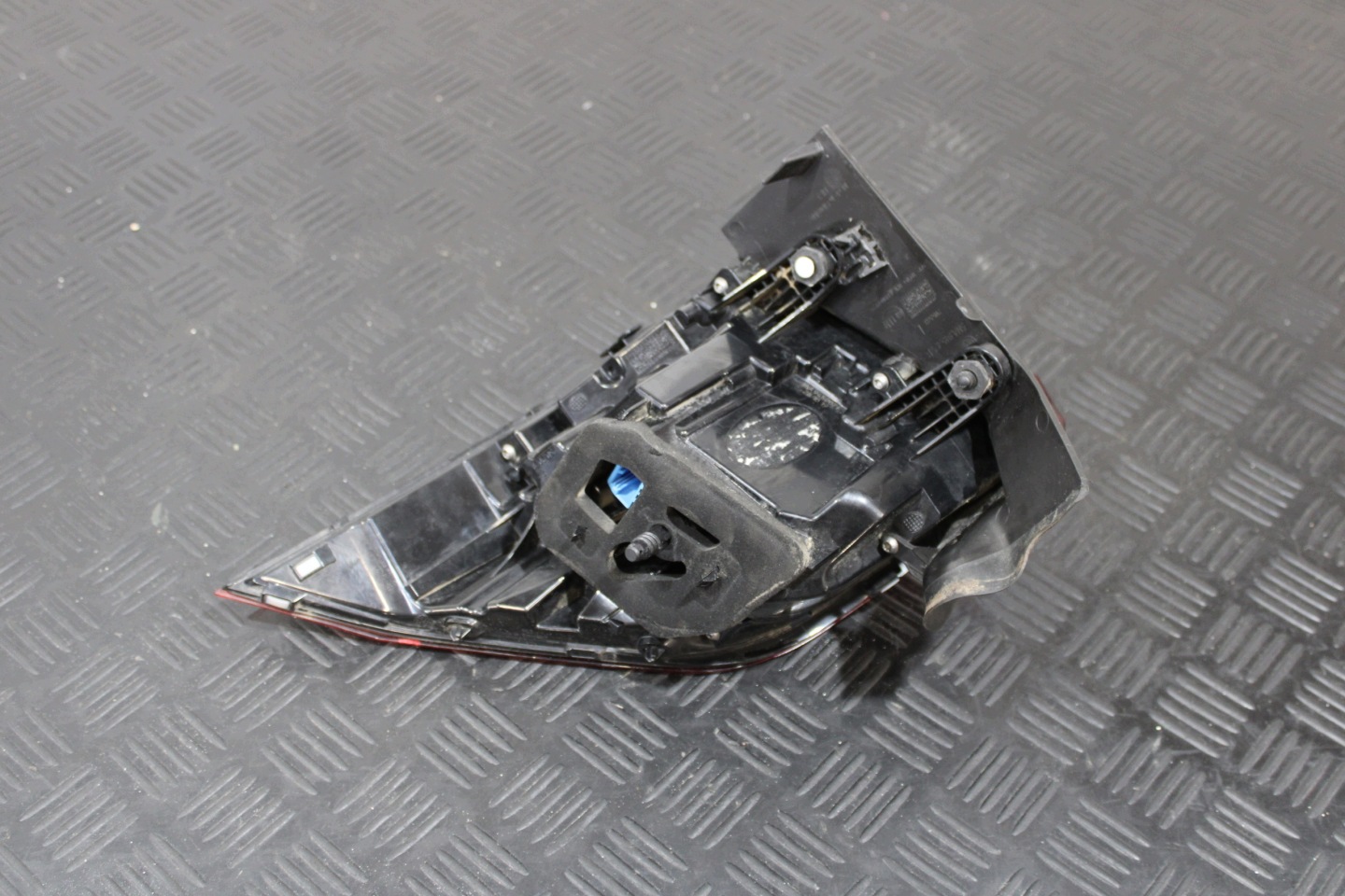 light left rear part rear 5NA945207F VW TIGUAN II 2 5NA ALLSPACE