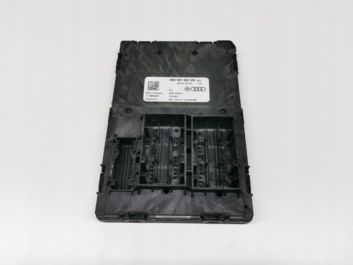 Unité commande confort BCM VW TOUAREG III 760 4N0907063DG