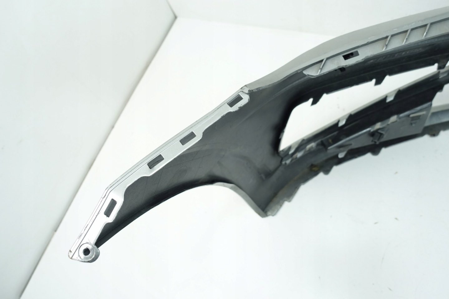 bumper front front VW SPORTSVAN LIFT 510807221M
