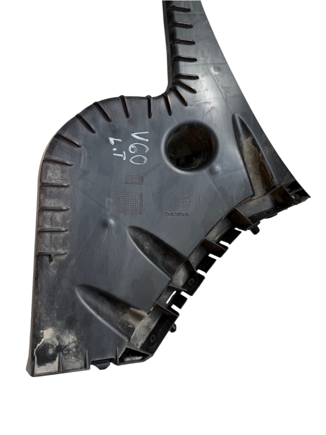 bumper bracket left rear part VOLVO V60 and 31265281