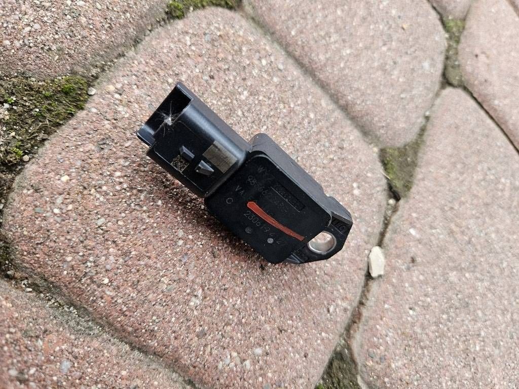 Sensor Druck luft MAP sensor 1.2THP Opel Mokka B 9836622480
