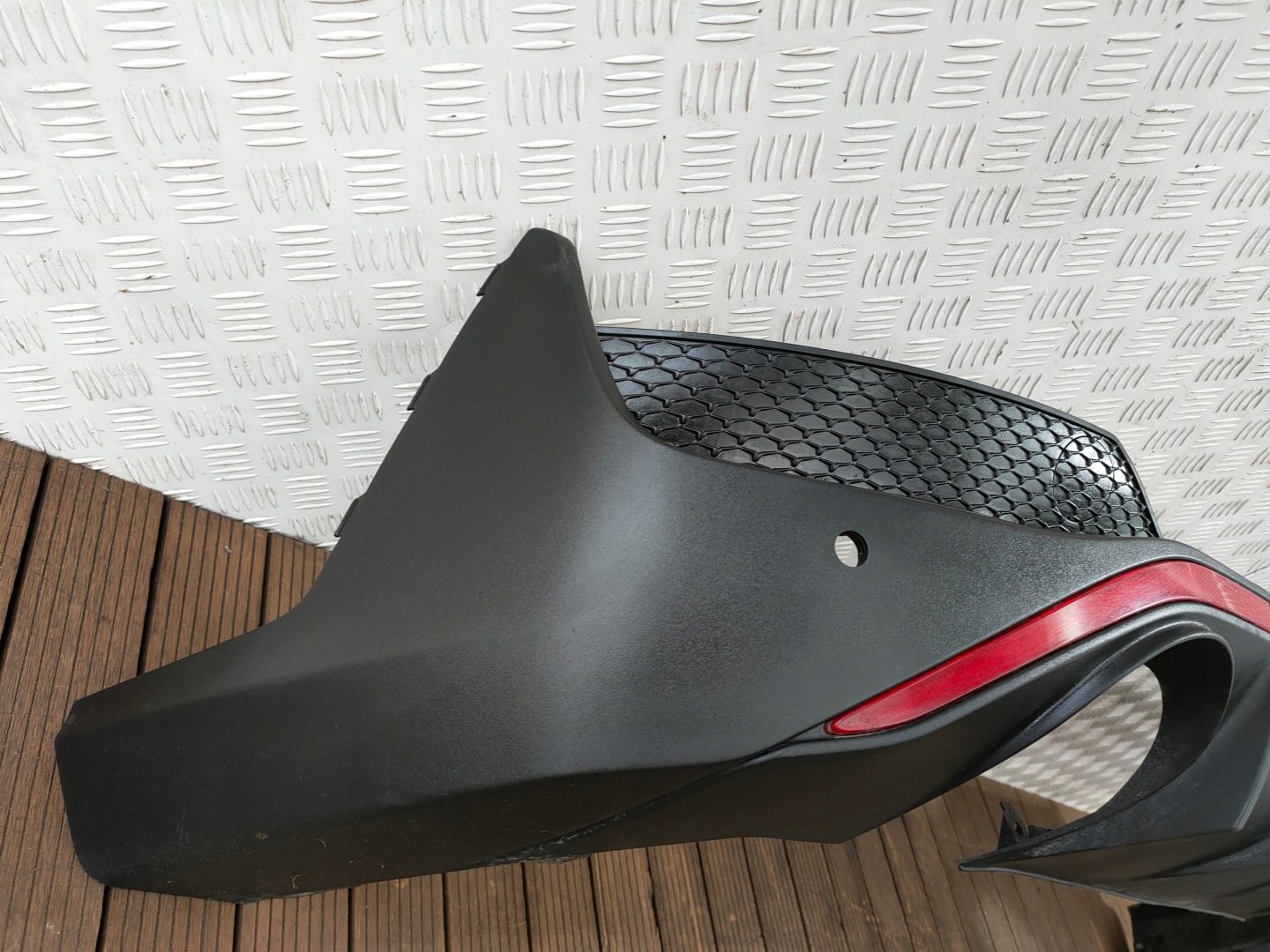 HYUNDAI I30N 16-23 FASTBACK diffuser of a bumper TRZECI STOP light 86612-S0700