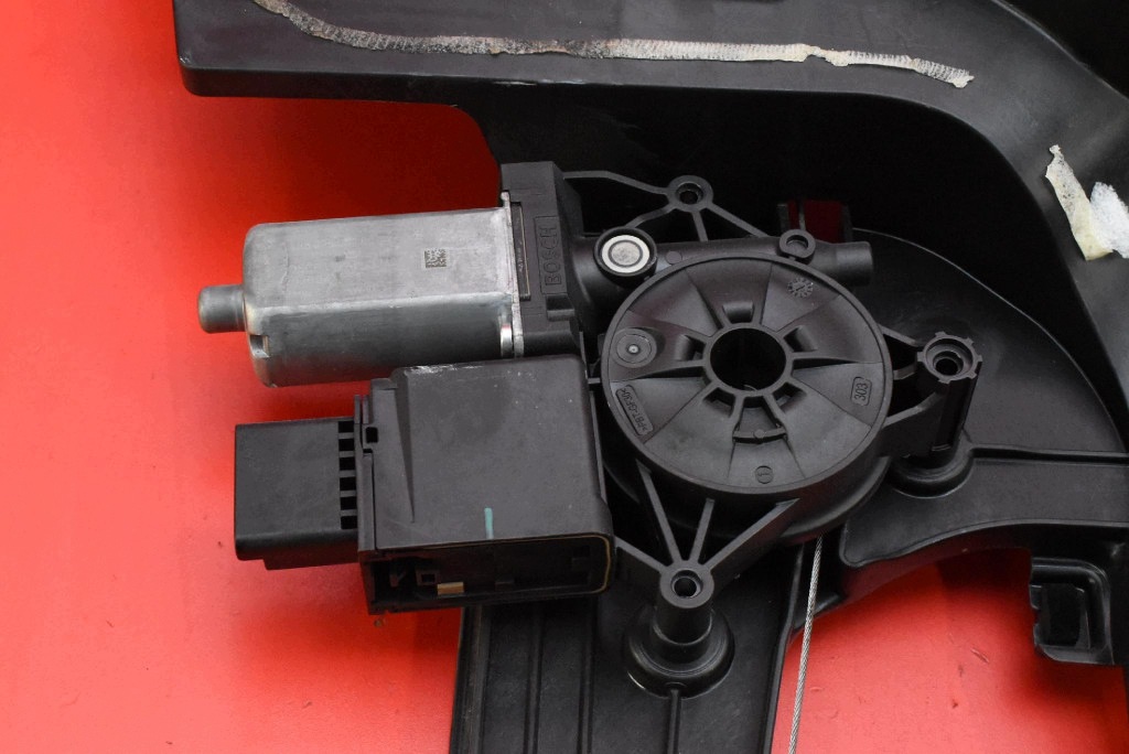 window regulator left front EU 9830335880 PEUGEOT PARTNER 3 III 18-24