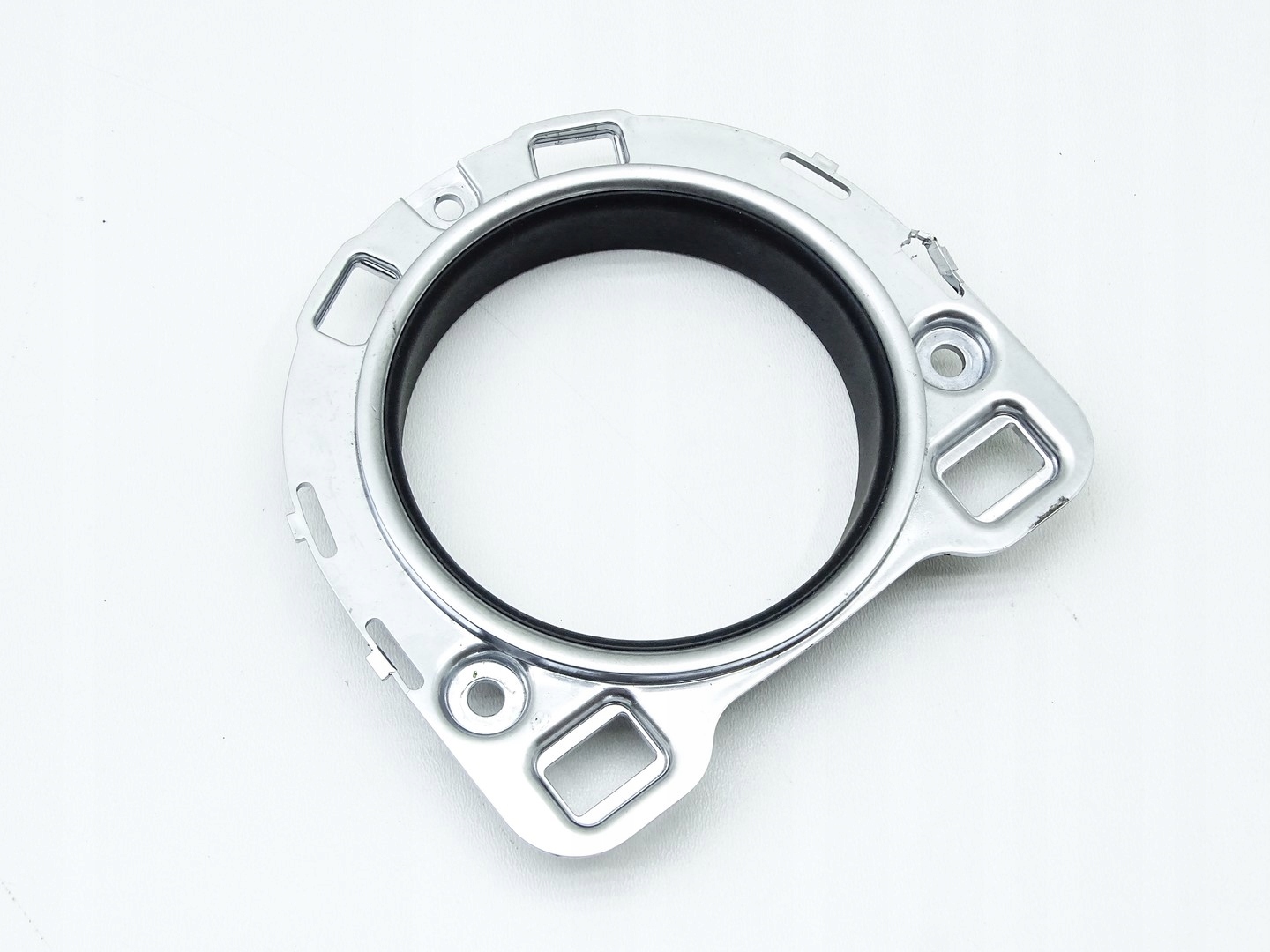 bracket for CUPHOLDER BMW I3 L01 13- 9283138