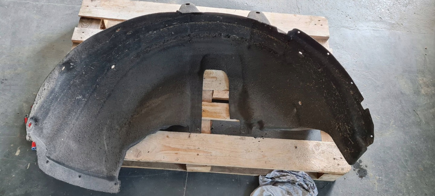 Q5 8R mudguard left left rear part MATERIAL 8R0810171D