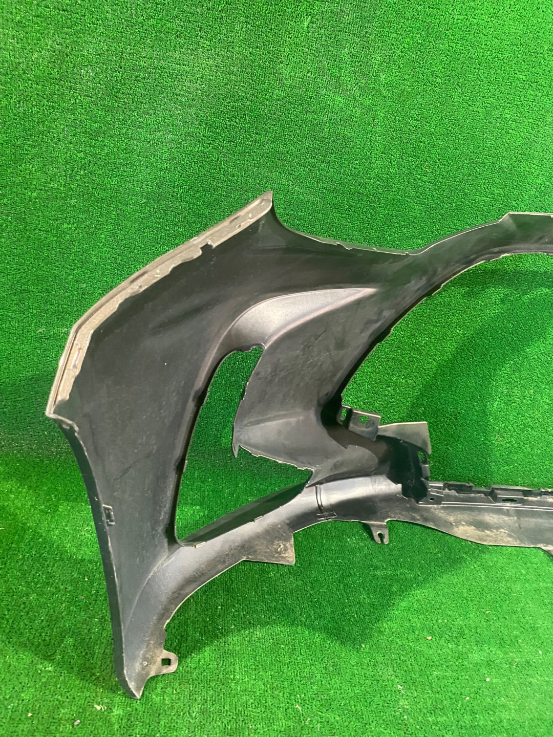 front bumper front TOYOTA YARIS IV