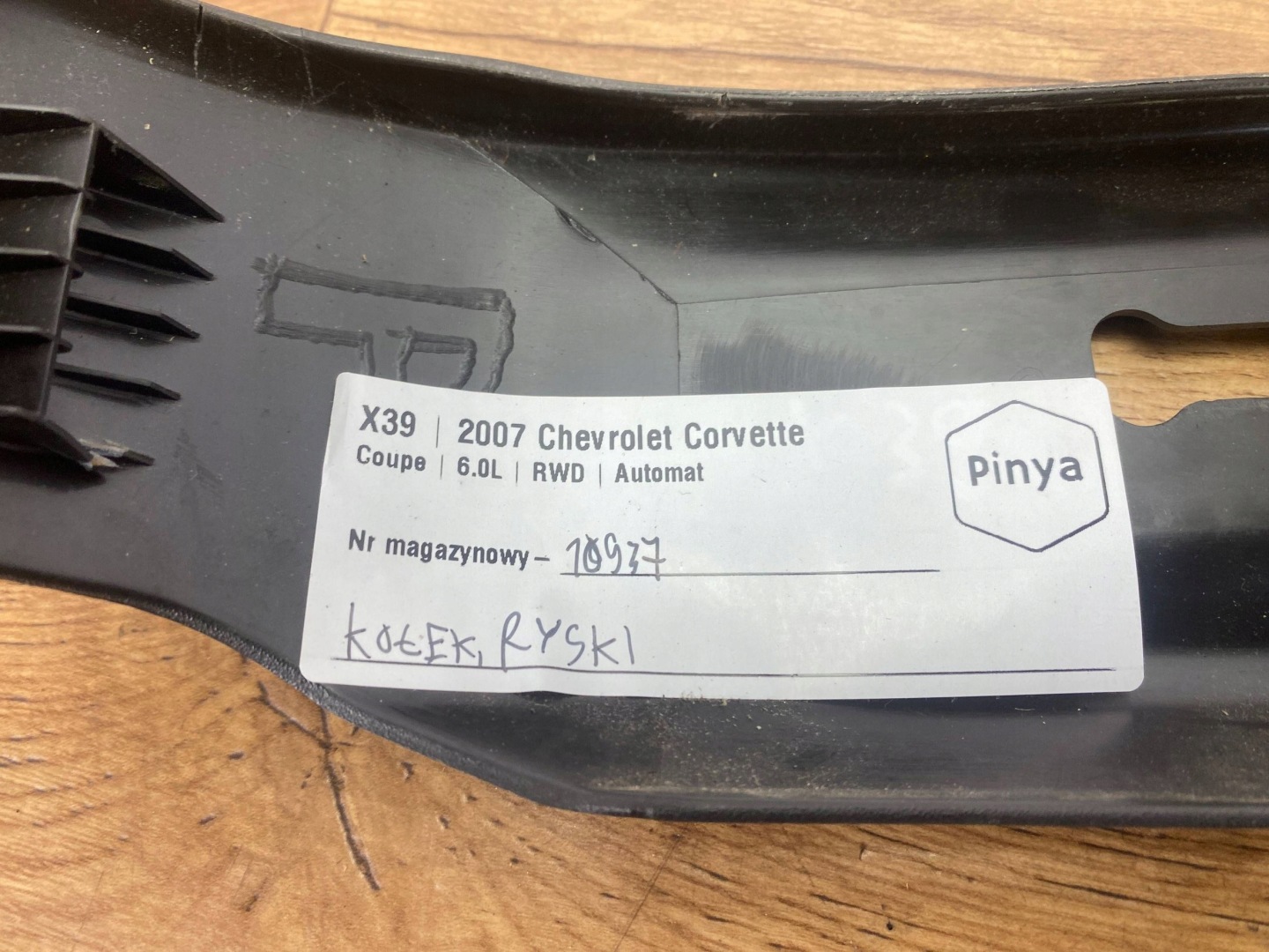 plastic cover spoiler seat Chevrolet Corvette C6 2005
